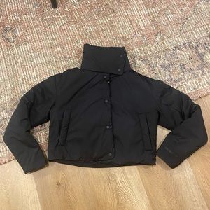 Lululemon size 2 pure puff winter jacket black